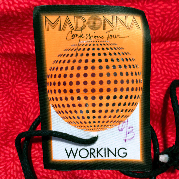 Madonna Confessions Tour Crew Backstage Pass - Picture 2 of 8